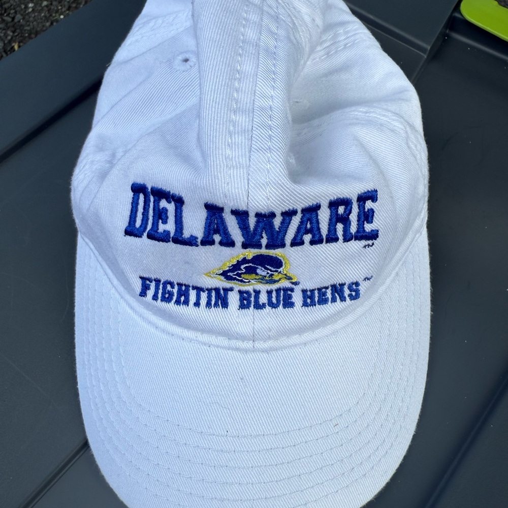 Delaware Fightin Blue Hens White Cap (infant/toddler)